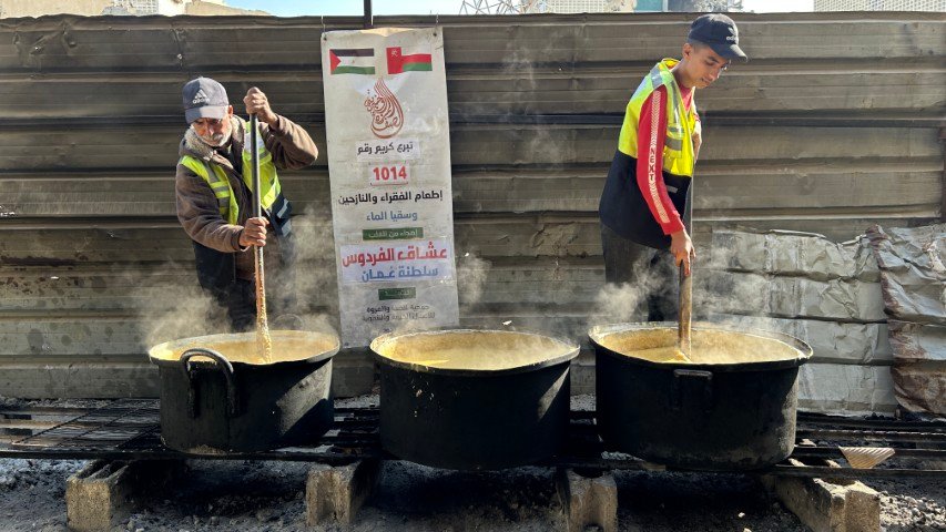 إطعام الفقراء والنازحين + سقيا مــاء 1014