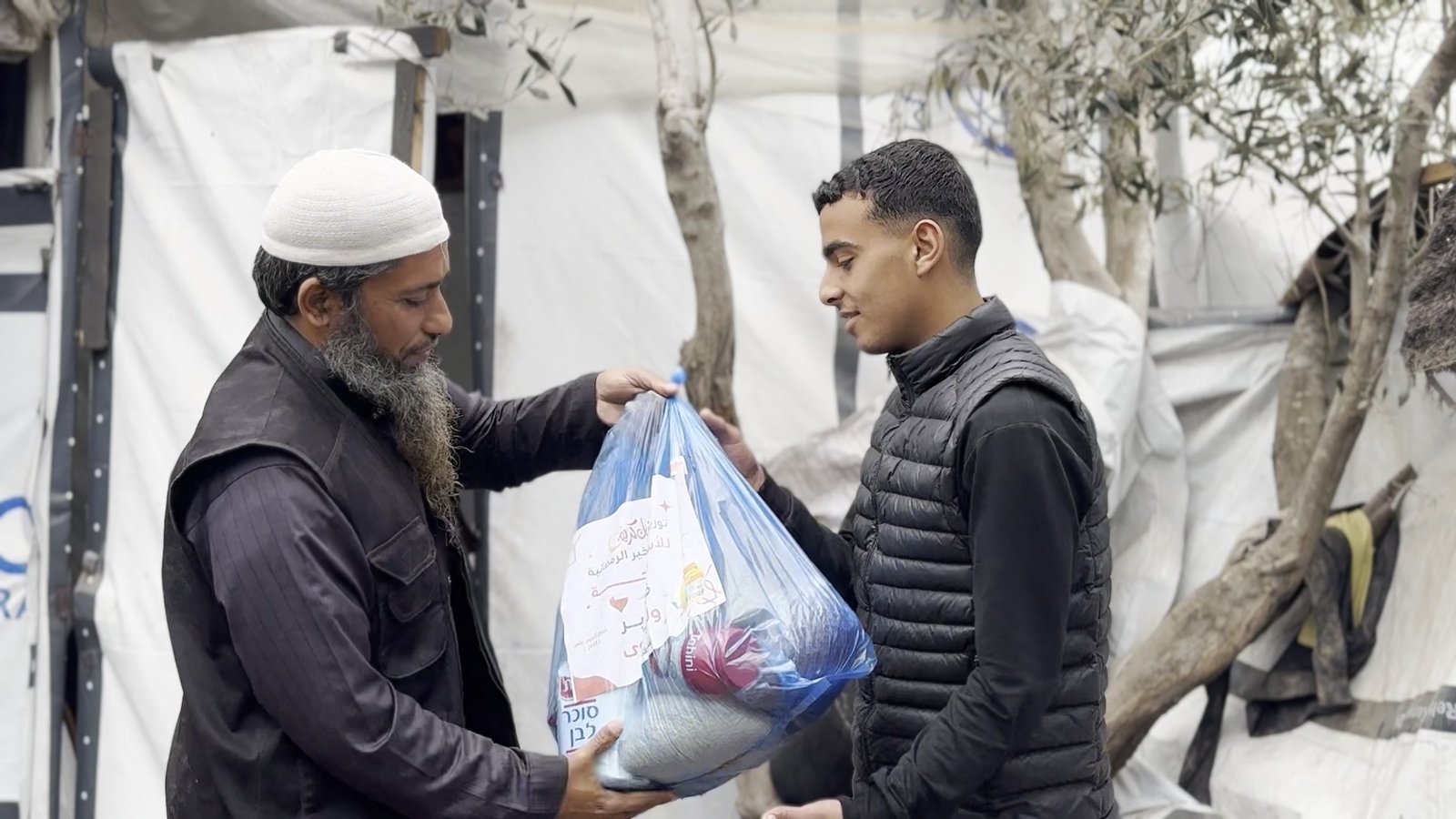 مشروع توزيع سلة الخير الرمضانية