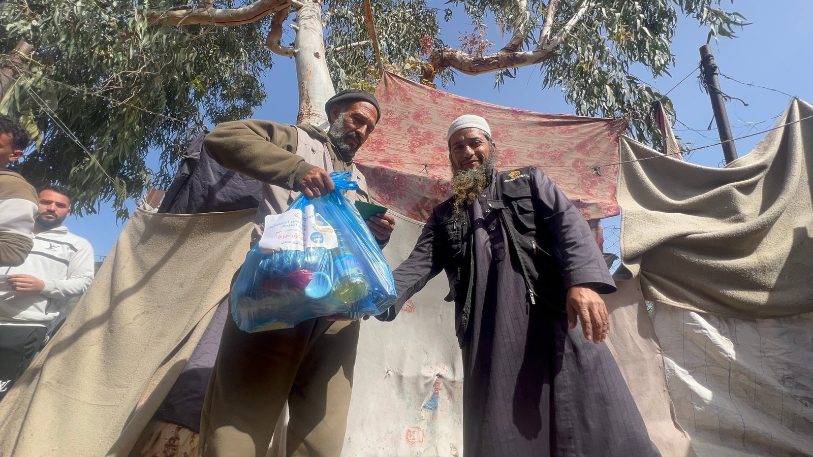 توزيع سلة الخير الرمضانية